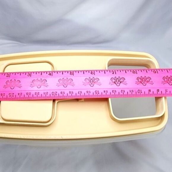 Vintage Tupperware White & Tan Super Cereal Keeper w/ Lid & Cap 10.25"X8.25"X5" - Picture 9 of 11